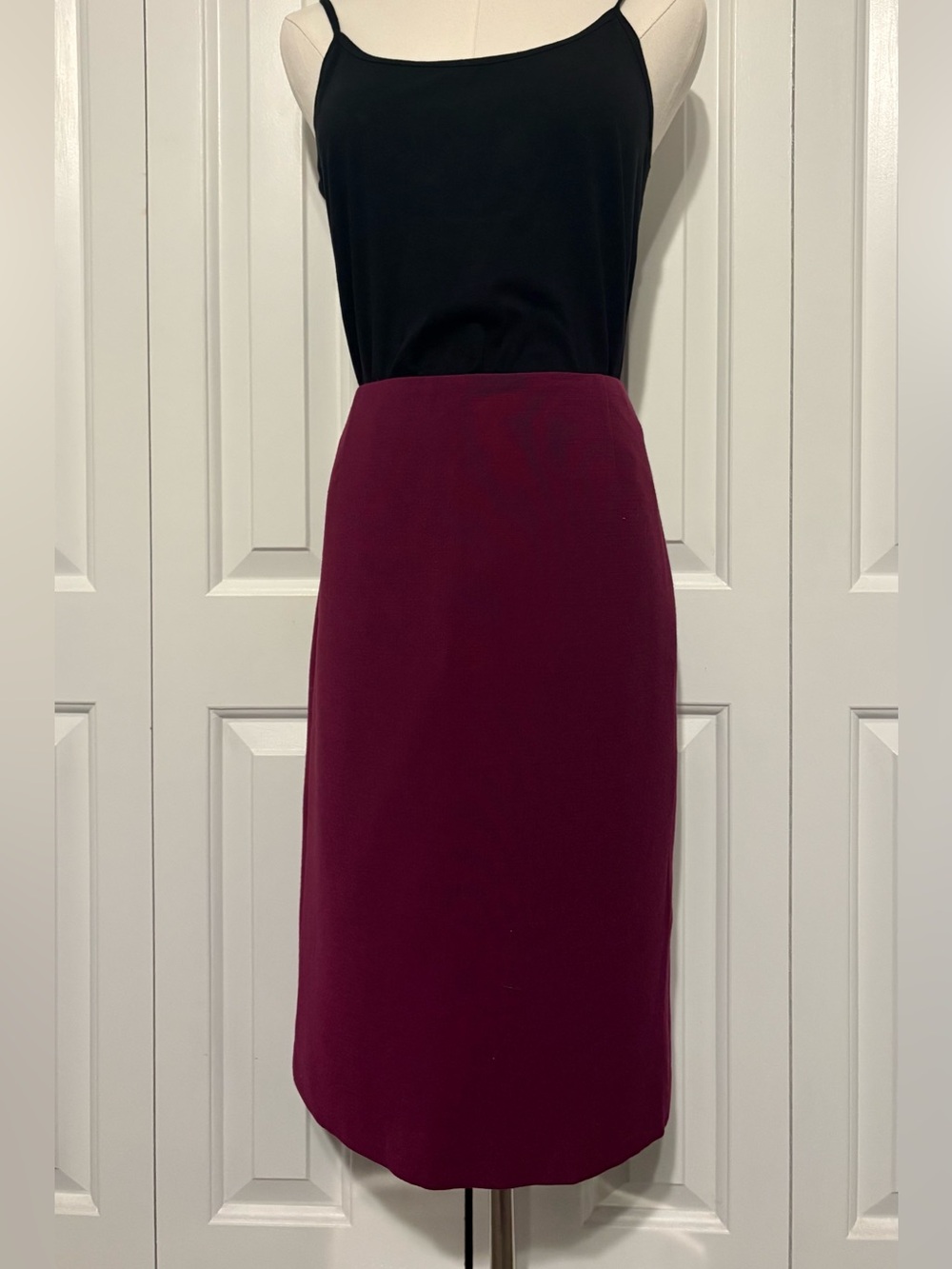 ISABELLA DeMARCO Classic Plum Pencil Skirt
